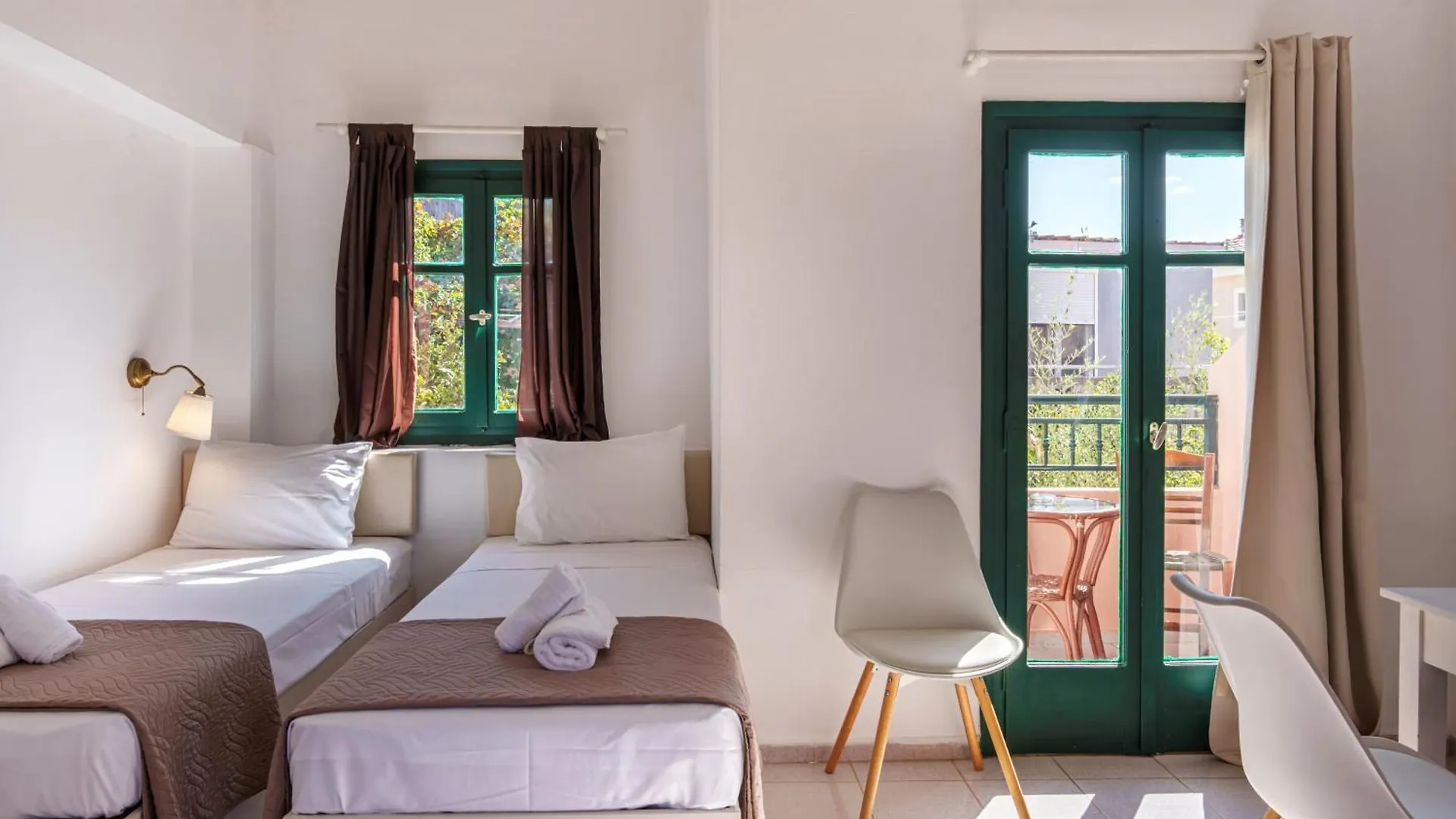 Апарт-отель Kri-Kri Village Holiday Apts By Estia