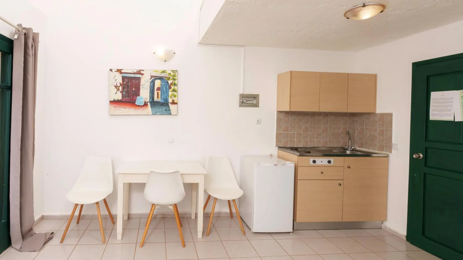 Апарт-отель Kri-Kri Village Holiday Apts By Estia